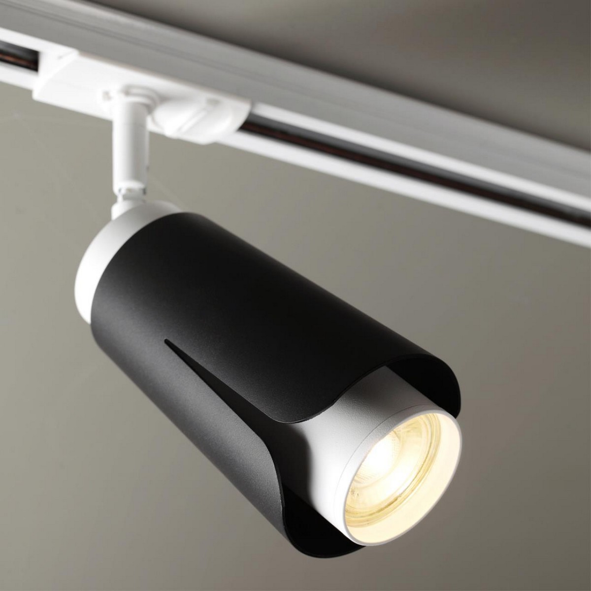 Трековые светодиодные светильники Светильник трековый однофазный трехжильный NOVOTECH 370836 TULIP 