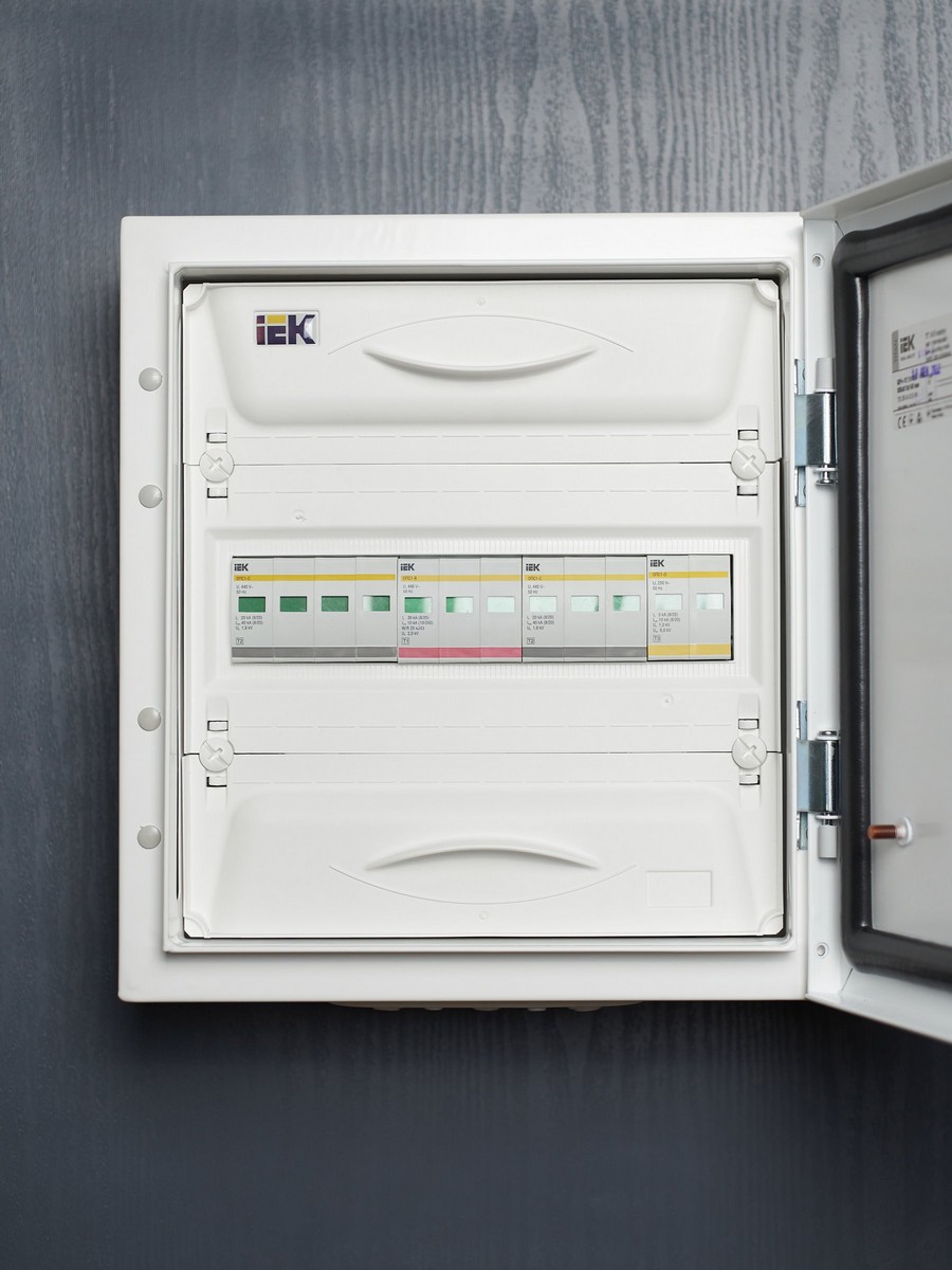 Ограничитель перенапряжения IEK KARAT (УЗИП) ОПС1-B 3Р In=30kA Un=400B Im=60kA MOP20-3-B