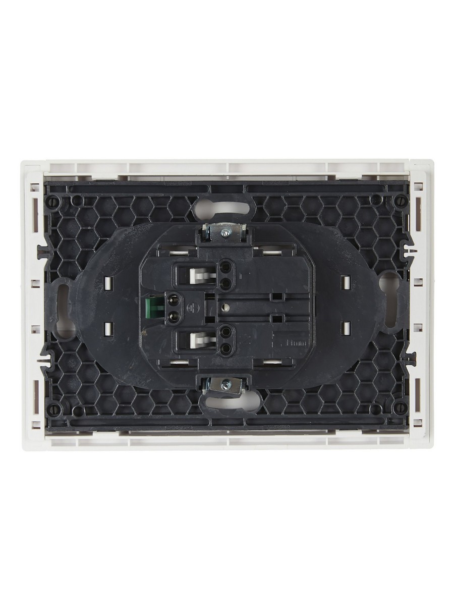 IEK FORTE&PIANO Белый Розетка IEK FORTE&PIANO Белый 2-я с/з безвинтовое крепление 16А FP224