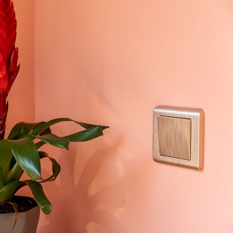 Werkel Шампань рифленный механизмы Выключатель Werkel одноклавишный  (шампань рифленый) W1110010