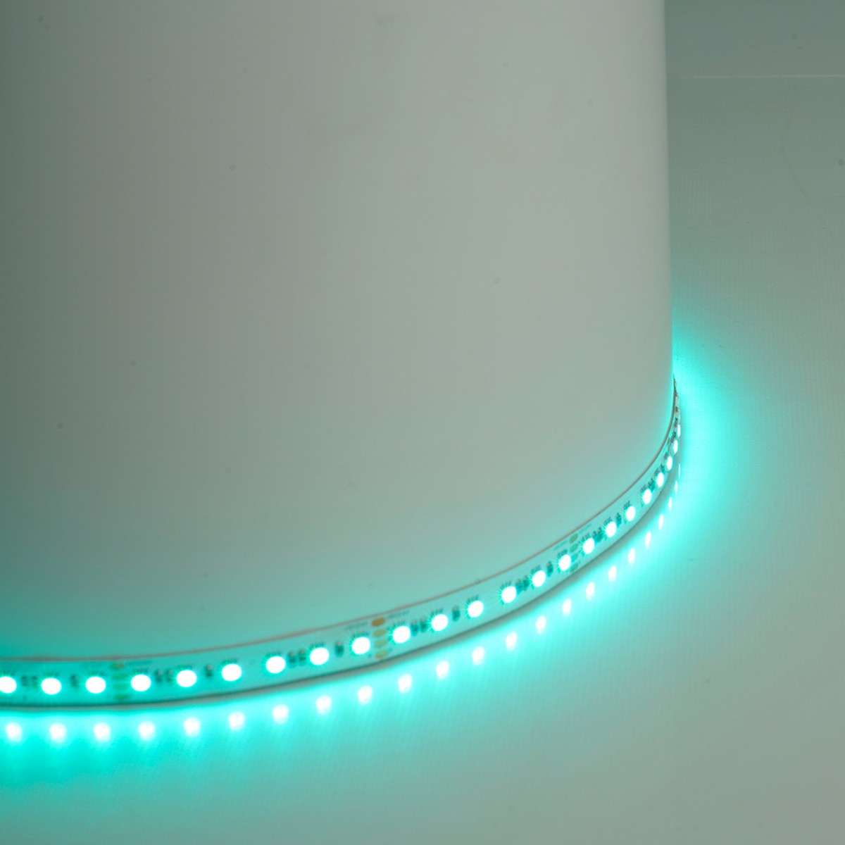 Светодиодная лента RGB Лента светодиодная Feron LS501 120SMD(5050)/м 11Вт/м 24V IP20 RGB 5 метров 51823 