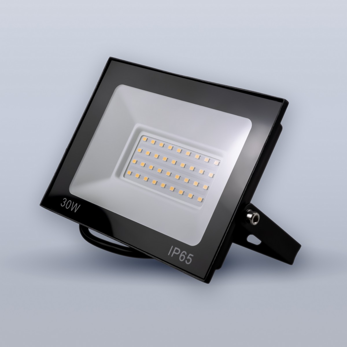 Прожекторы светодиодные Светодиодный прожектор ELEGANZ тонкий LUX 30W холодный 6000К 220V 1207 