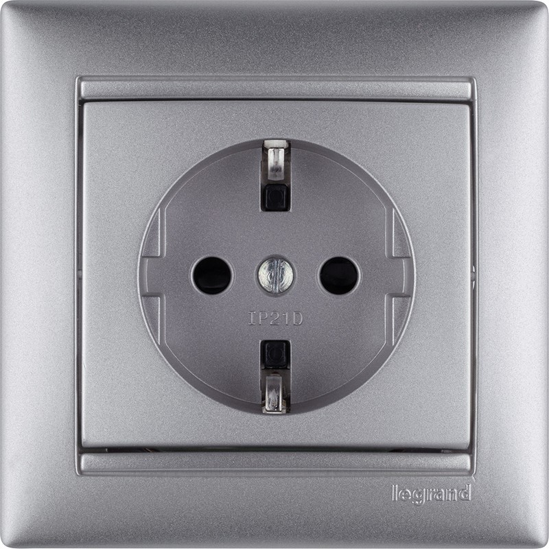Розетка Legrand Valena Алюминий 1-ая с/з с защитными шторками 770121