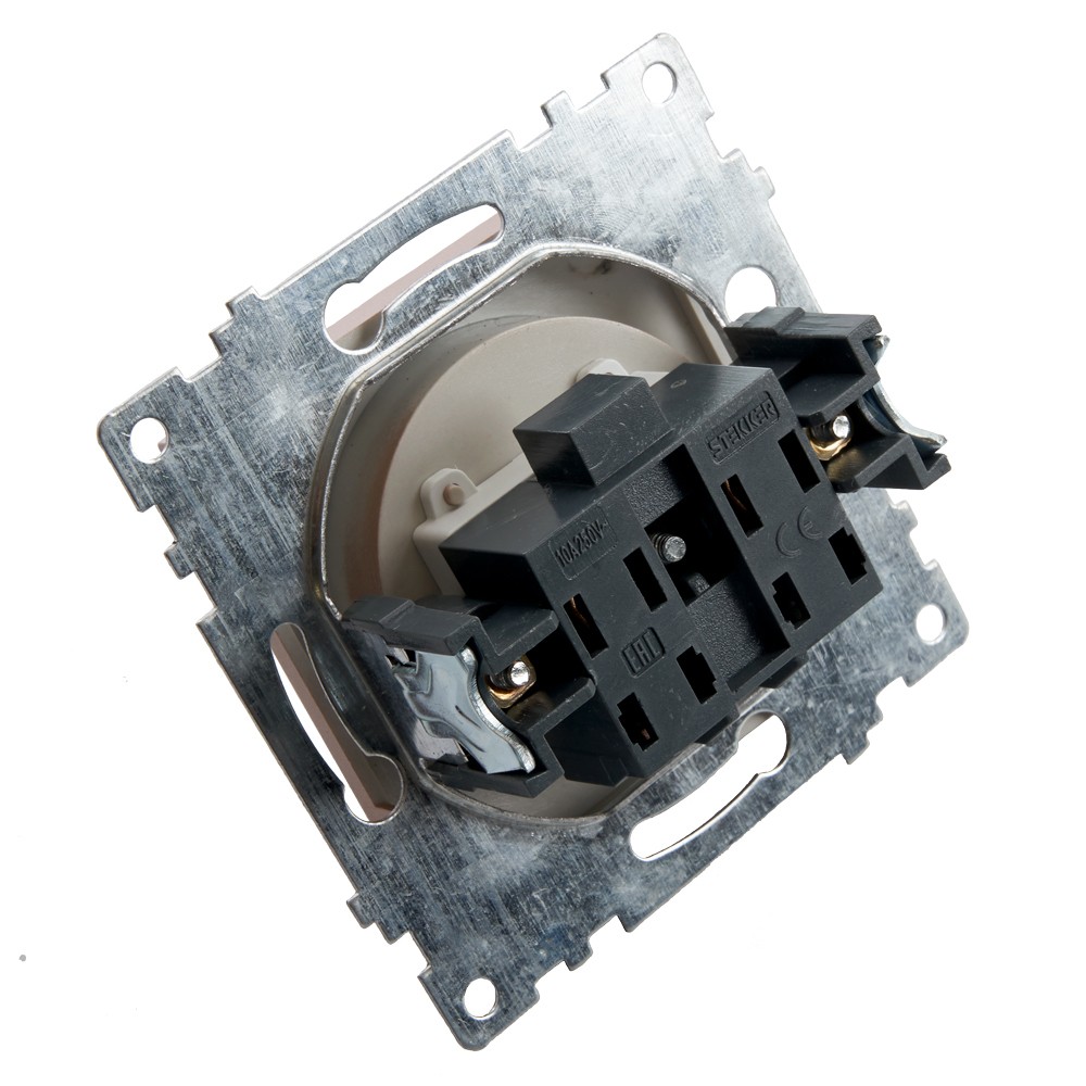 Розетка 1-местная б/з STEKKER GLS10-7109-02 250V 10А с защ. шторкой Катрин шампань 39595
