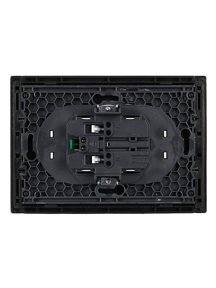 IEK FORTE&PIANO Черный Розетка IEK FORTE&PIANO Черный 2-я с/з со шт безвинтовое крепление 16А FP123