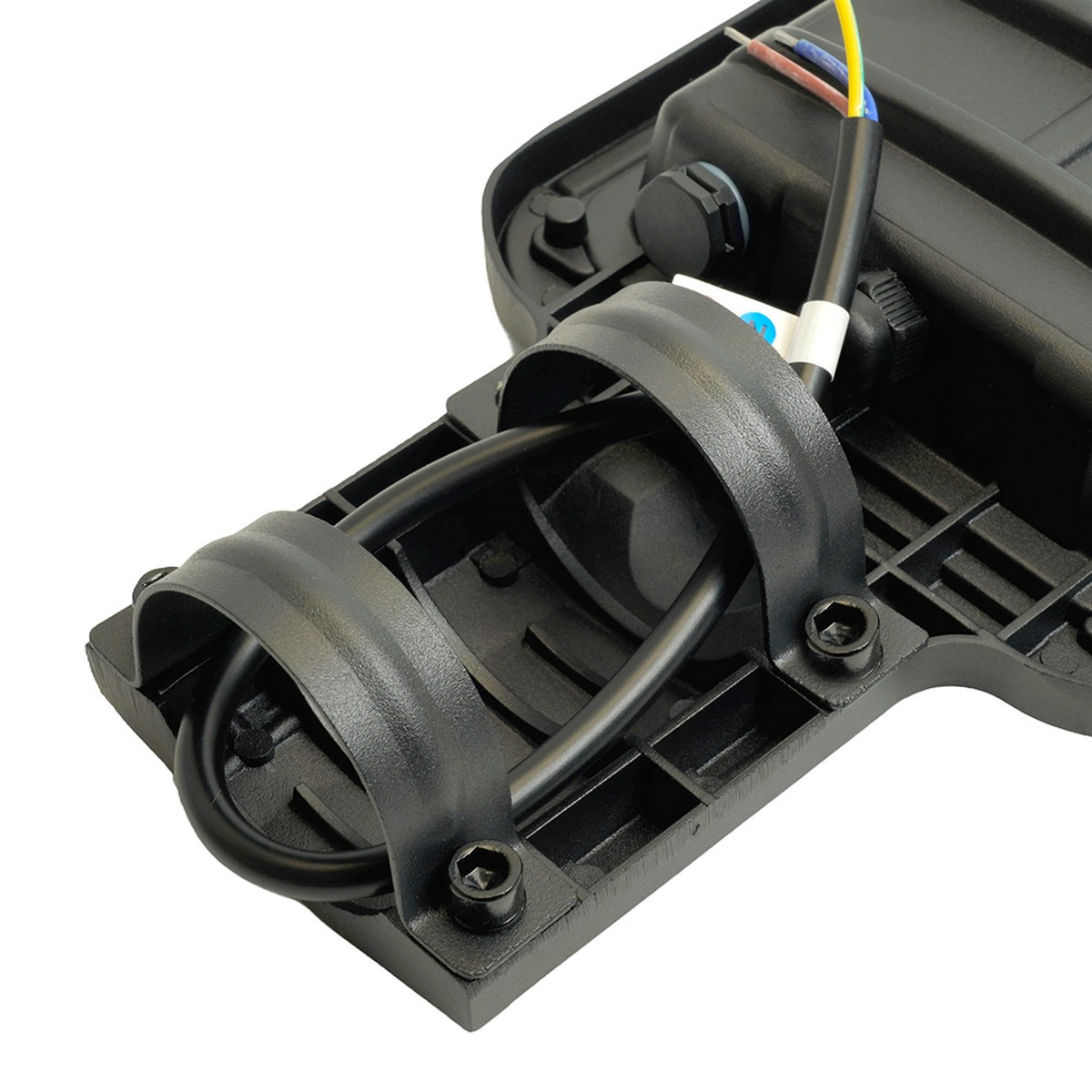 Консольные уличные светодиодные светильники на столб Светодиодный уличный консольный светильник SAFFIT SSL10-50 50W 5000K черный 55233 