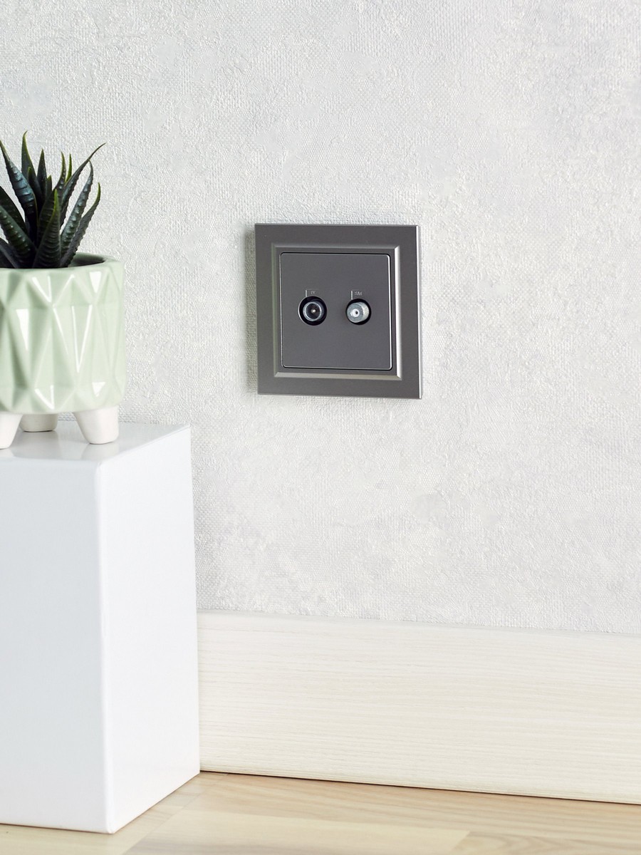 IEK Brite Сталь Розетка IEK BRITE двойная TV+SAT РТВ/РСп12-БрС сталь BR-AF20-O-K46