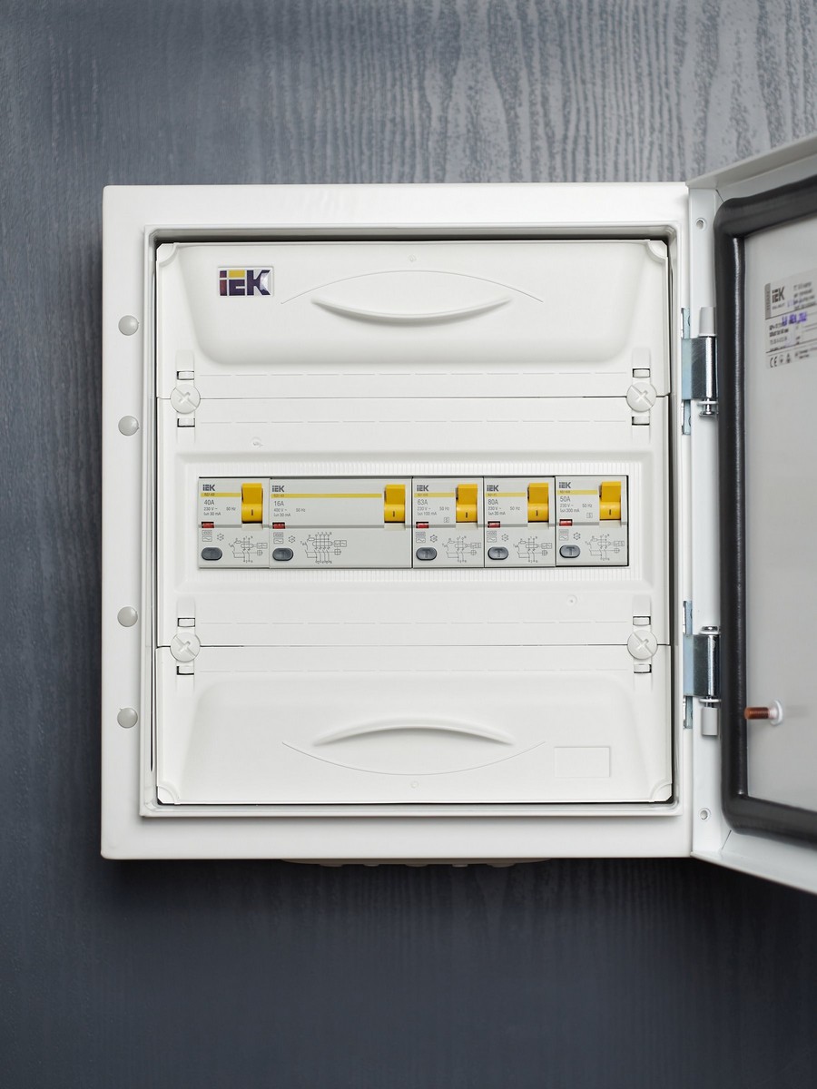 Выключатель дифференциальный IEK KARAT ВД1-63S 2Р 63А 100мА MDV12-2-063-100