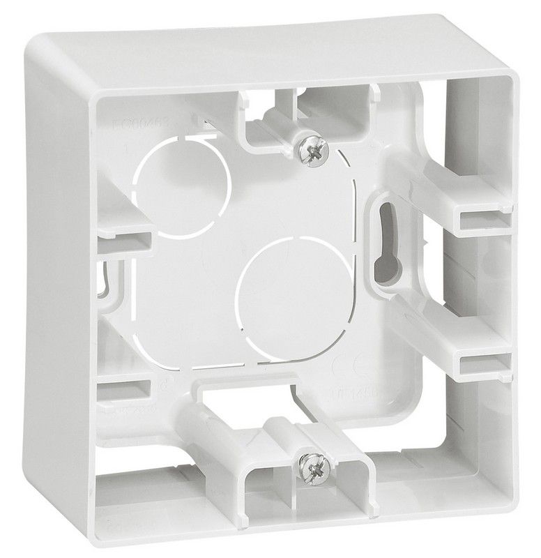 Legrand Etika Белый Коробка/накладная Legrand Etika белый монтаж 1-ая 672510