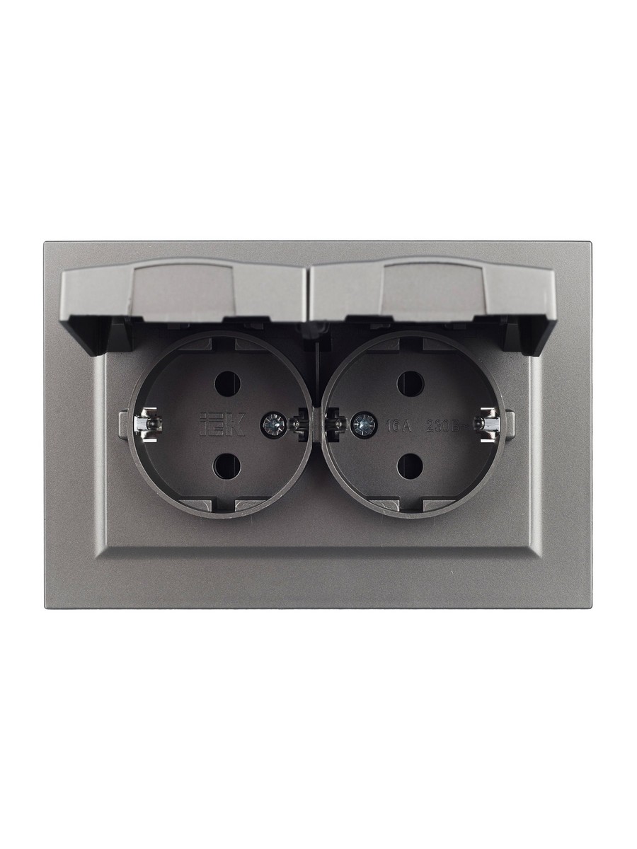 IEK Brite Сталь Розетка IEK BRITE 2-ая с/з с шторками и крышкой 16А в сборе IP44 РСбш12-3-44-БрС сталь BR-R26-16-44-