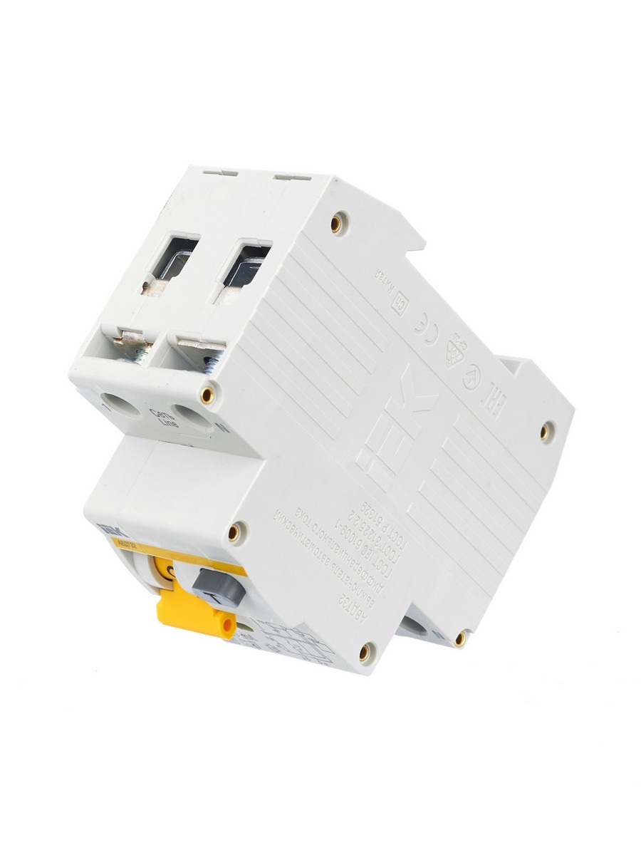 IEK Дифференциальный автоматический выключатель IEK KARAT АВДТ32 2P 20A MAD22-5-020-C-30 