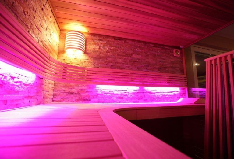 Светодиодная лента красная Термостойкая светодиодная лента Eleganz SMD 2835 Красная IP68 180LED/m 24в (цена за метр) 