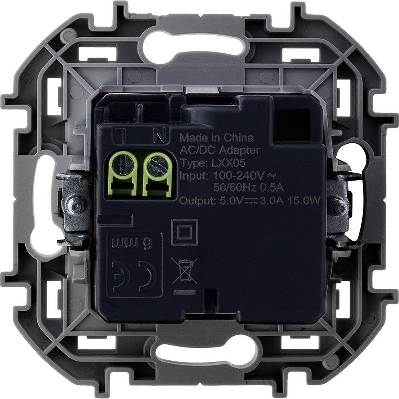 Legrand Inspiria Алюминий USB розетка Legrand INSPIRIA Алюминий с двумя USB разьемами AC 240В/5В 3000мА 673762