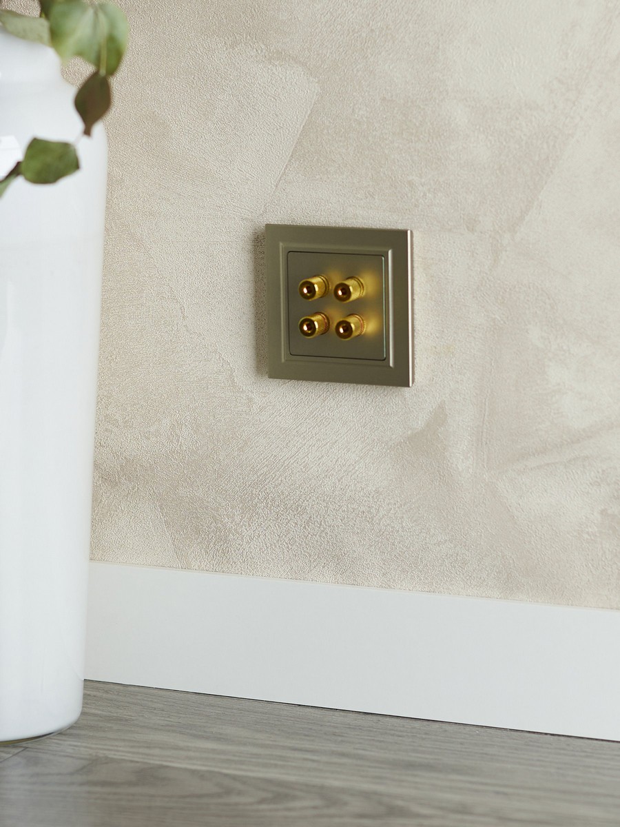 IEK Brite Шампань Аудиорозетка IEK BRITE 4-местная РА10-БрШ шампань BR-S40-K37