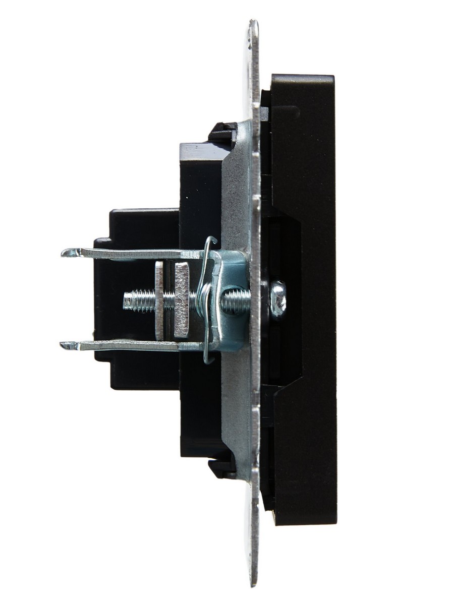 IEK Brite Черный Розетка IEK BRITE HDMI РHDMI-0-БрЧ черный BR-H10-K02