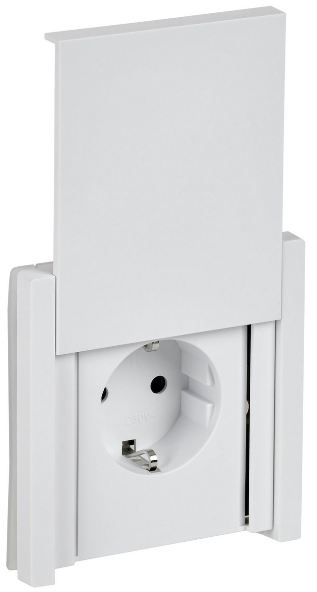 IEK FORTE&PIANO Белый Розетка IEK FORTE&PIANO Белый с/з со шт с крышкой безвинтовое крепление 16А IP44 FP219