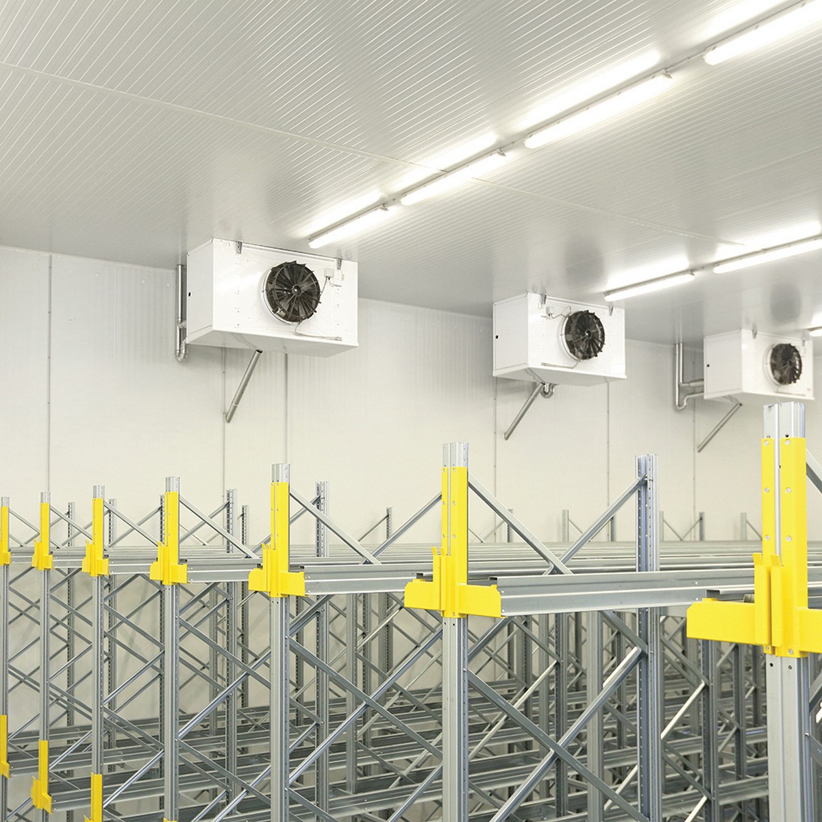 Линейные светодиодные светильники Светильник светодиодный линейный Feron AL5090 IP65 36W 4000K 32598 