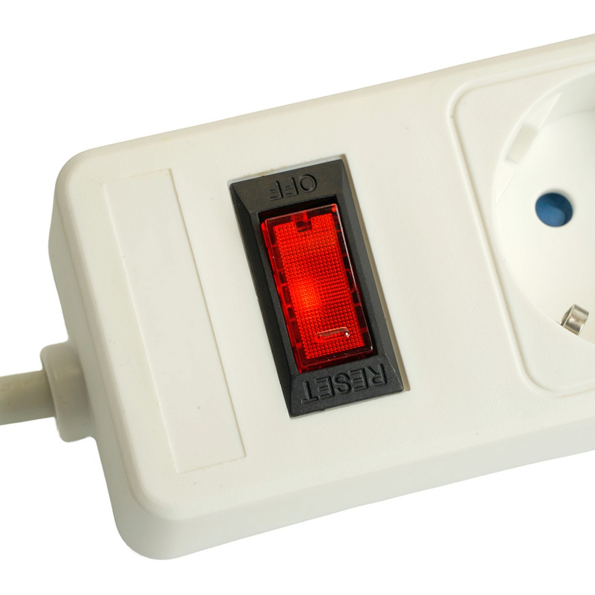 Колодки и удлинители, тройники Сетевой фильтр 3-местный с/з STEKKER HM20-31-05 3x1мм2 5 м серия Optima белый 50088 