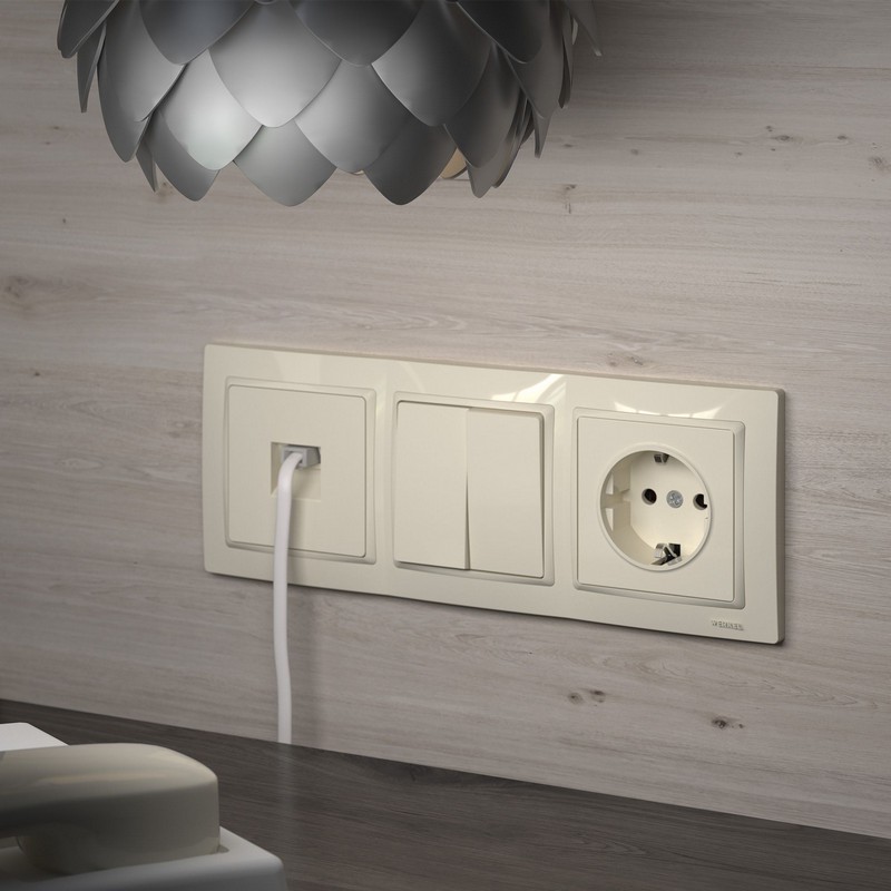 Werkel Слоновая кость механизмы Розетка Werkel с заземлением, безвинтовой зажим (слоновая кость) W1171303