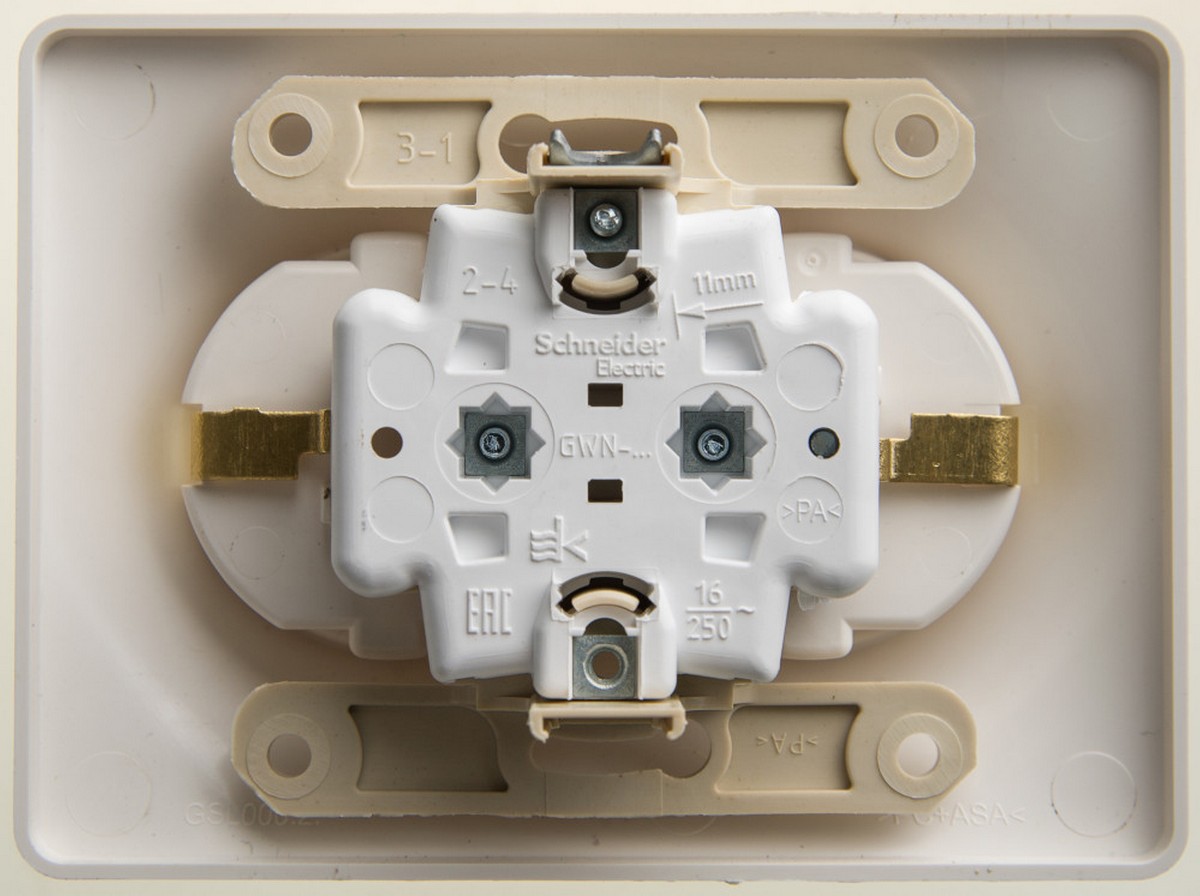 Розетка Systeme Electric Glossa Перламутр двойная с/з, 16А, в сборе GSL000624