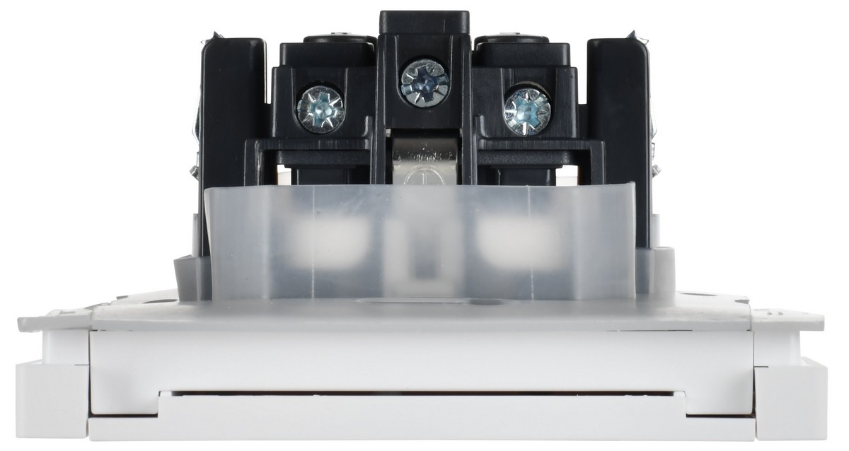 IEK FORTE&PIANO Белый Розетка IEK FORTE&PIANO Белый с/з со шт с крышкой винтовое крепление 16А IP44 FP221