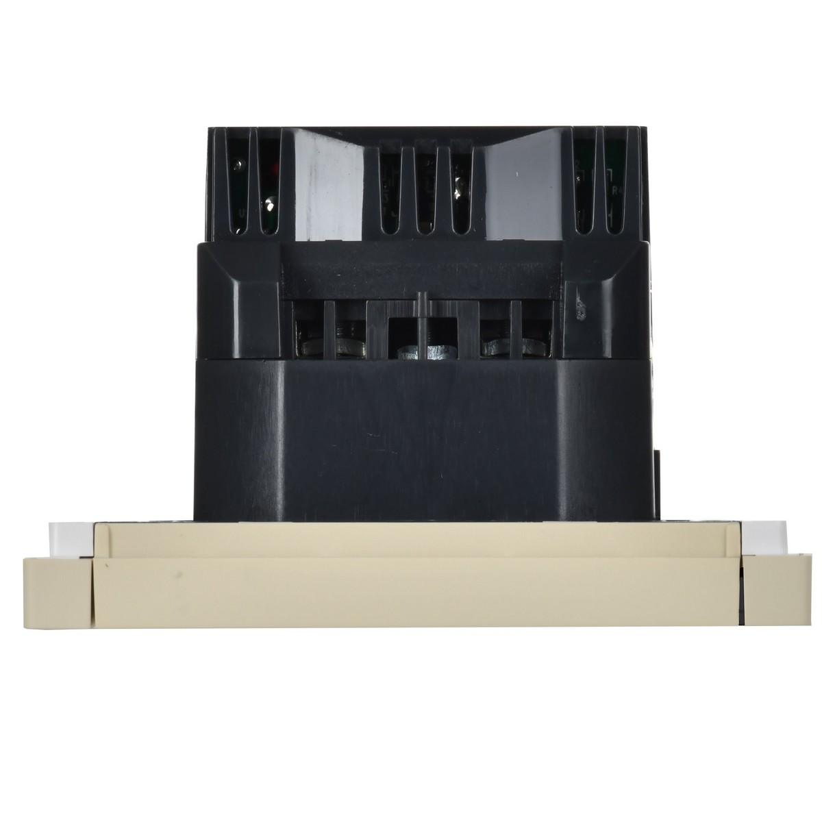 IEK FORTE&PIANO Ваниль Розетка IEK FORTE&PIANO Ваниль с/з со шт винтовое крепление 16А USB A+A 3,1А FP445