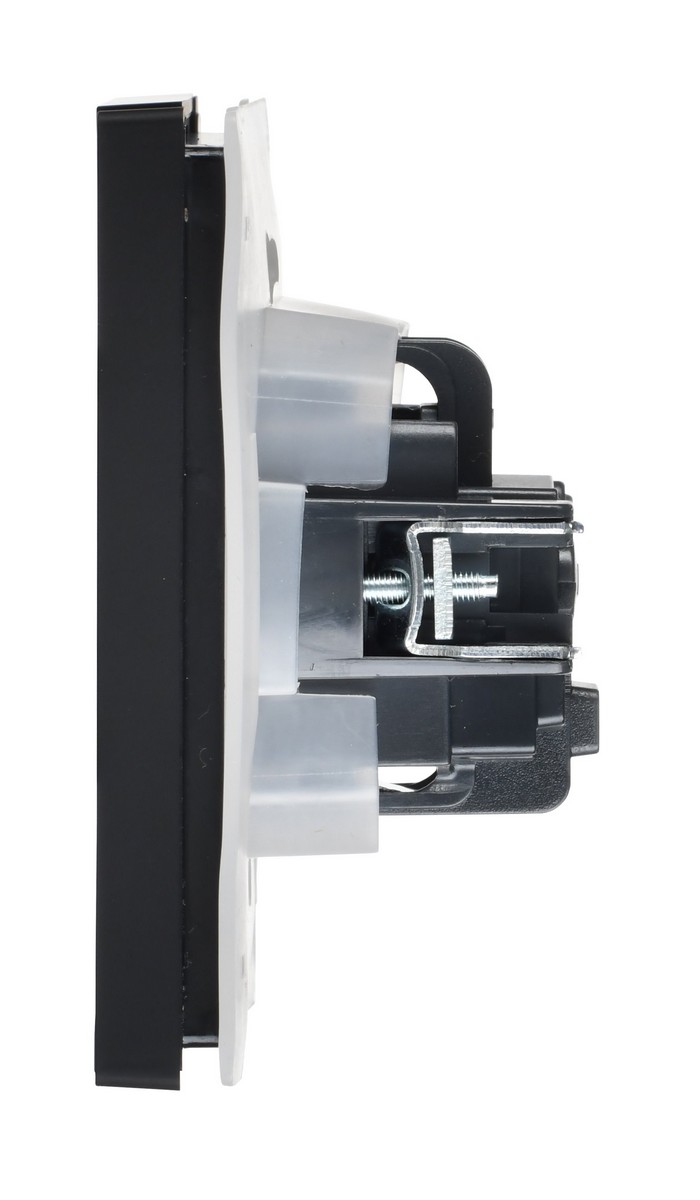 IEK FORTE&PIANO Черный Розетка IEK FORTE&PIANO Черный с/з со шт с крышкой винтовое крепление 16А IP44 FP121