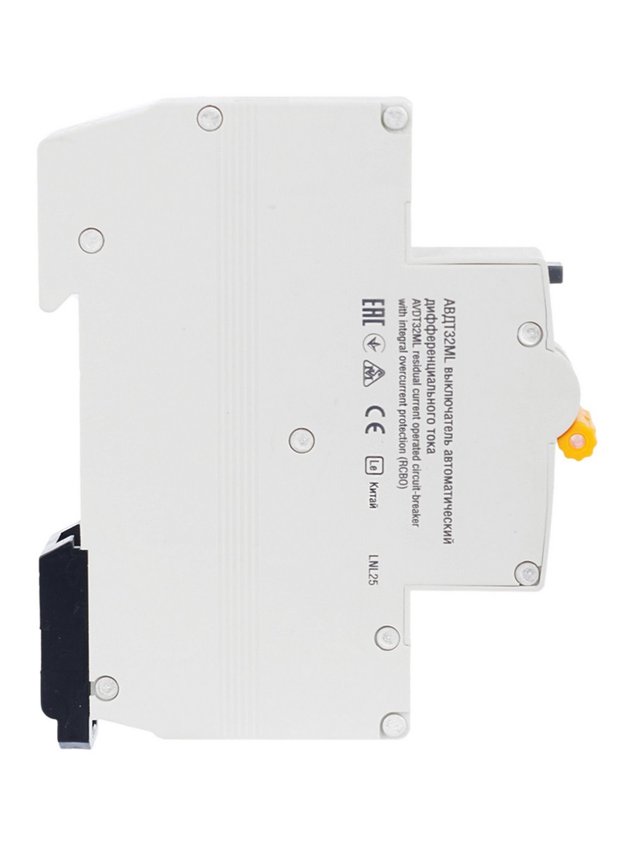 IEK Дифференциальный автоматический выключатель IEK KARAT АВДТ32МL С32 30мА KARAT MVD12-1-032-C-030 