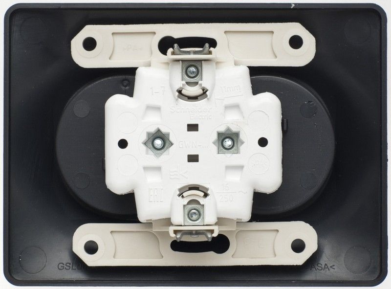 Glossa Шоколад Розетка Systeme Electric Glossa Шоколад двойная без заземления,16А, в сборе GSL000820