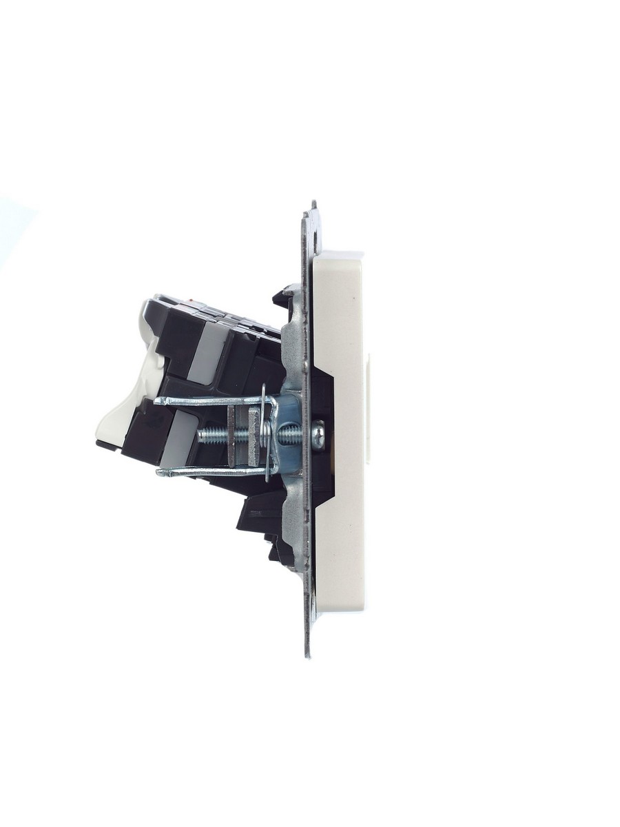 Розетка IEK BRITE компьютерная двойная кат.5E RJ45 РК10-2-БрЖ жемчуг BR-K20-1-K36