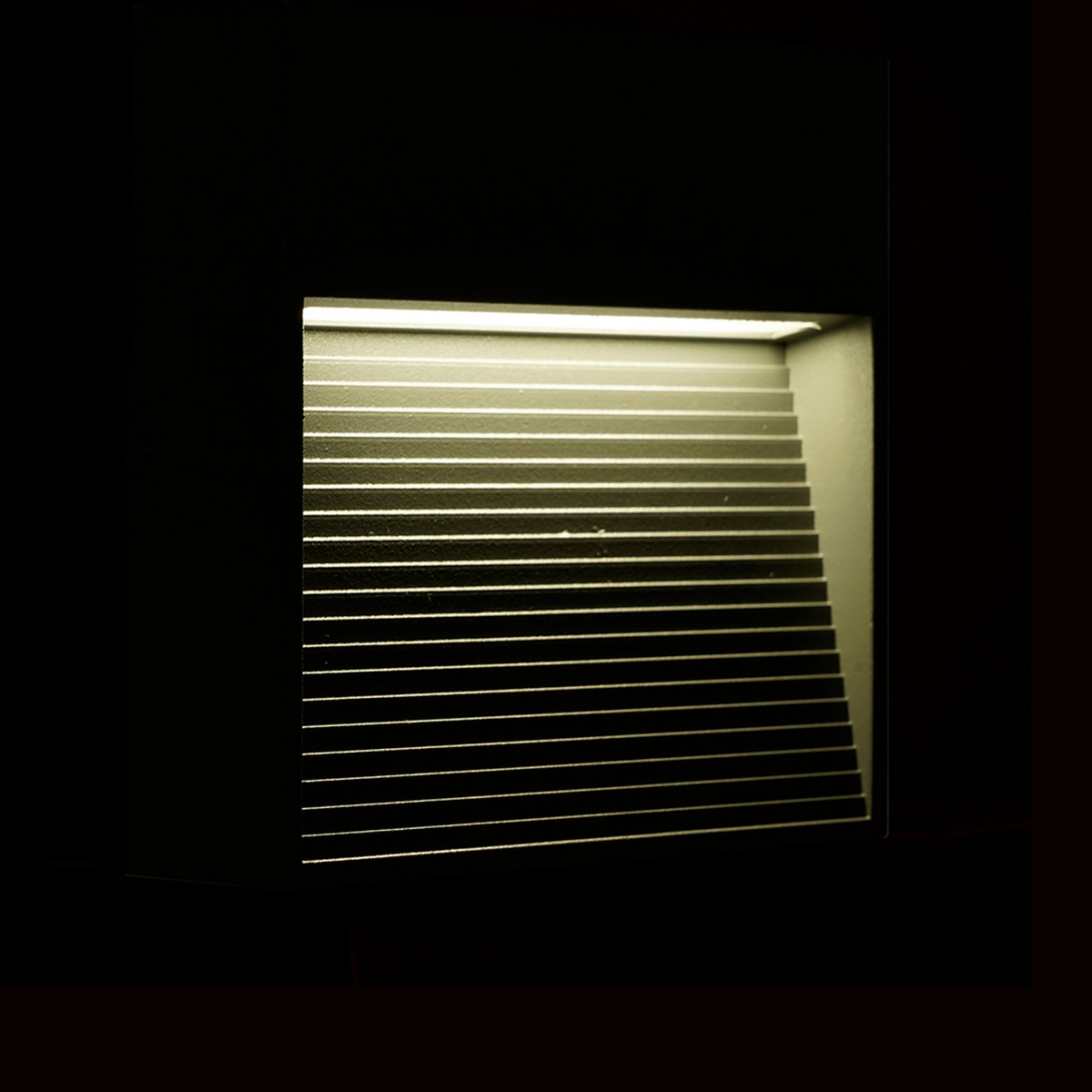 Уличные настенные светильники Светодиодный светильник Feron DH204-1 накладной 5W 4000K IP65 черный 51954 