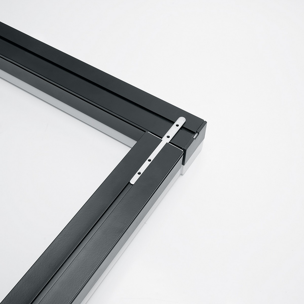 Линейные светодиодные светильники Светильник светодиодный линейный Feron AL4020 IP20 24W 6500K матовый черный 1180*50*55мм серия MattLine 51429 