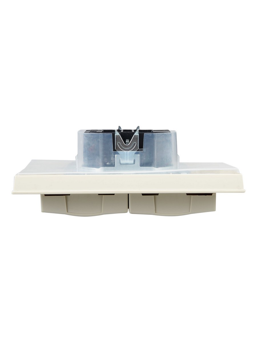 IEK Brite Бежевый Розетка IEK BRITE 2-ая с/з с шторками и крышкой 16А в сборе IP44 РСбш12-3-44-БрКр бежевый BR-R26-16-