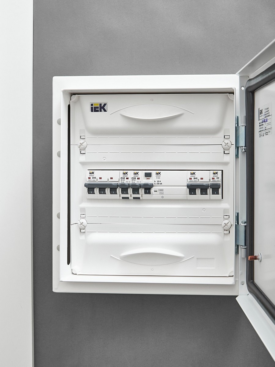 ВДТ УЗО IEK ARMAT R10N 4P 25А 30мА тип A AR-R10N-4-025A030