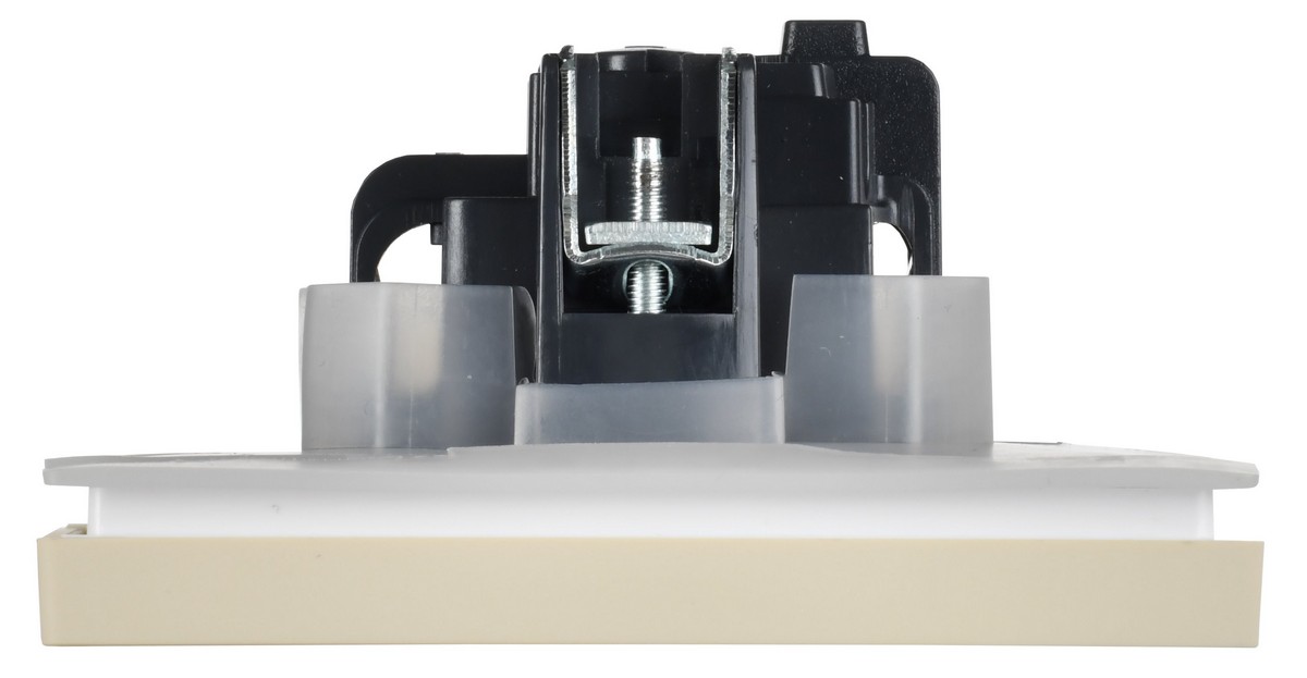 IEK FORTE&PIANO Ваниль Розетка IEK FORTE&PIANO Ваниль с/з со шт с крышкой винтовое крепление 16А IP44 FP421