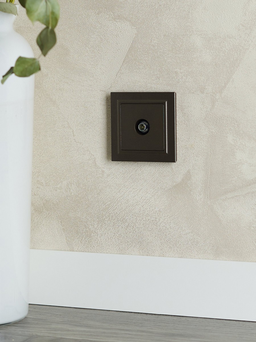 IEK Brite Рамки Рамка IEK BRITE 1-местная РУ-1-БрТБ темная бронза BR-M12-K45