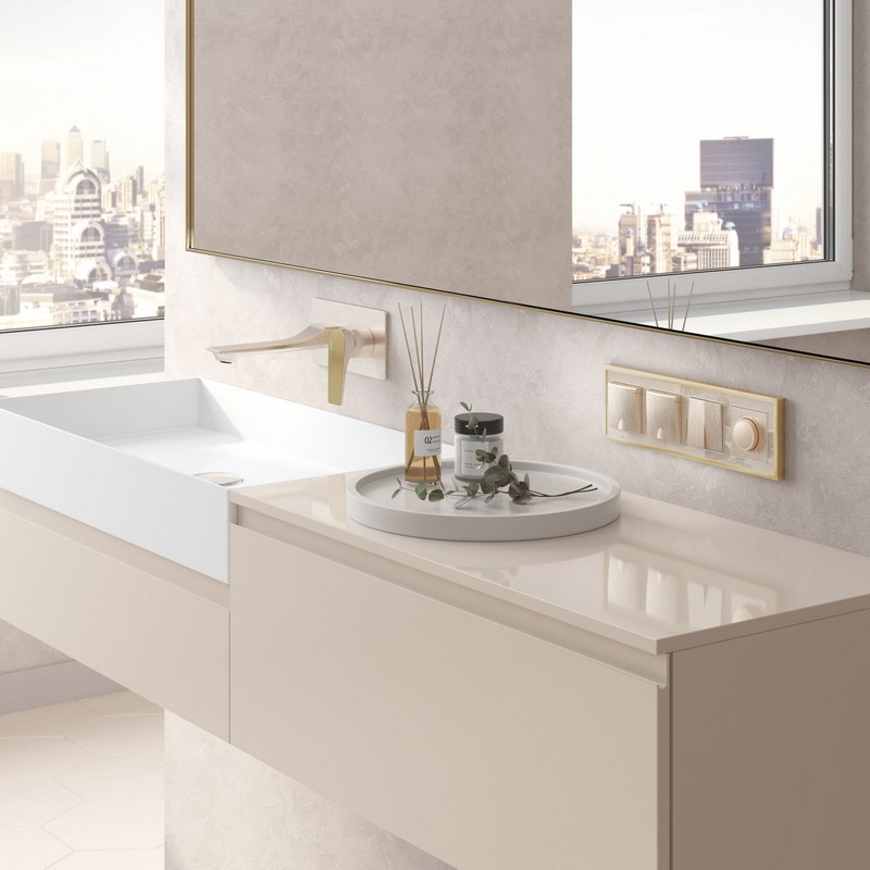 Рамки Werkel Baguette Рамка Werkel на 4 поста Baguette (айвори/латунь) W0042851