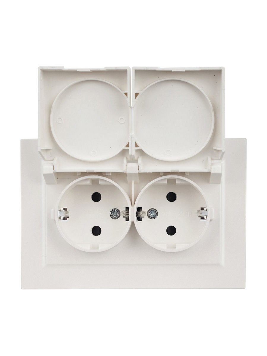 Розетка IEK BRITE 2-ая с/з с шторками и крышкой 16А в сборе IP44 РСбш12-3-44-БрЖ жемчуг BR-R26-16-44