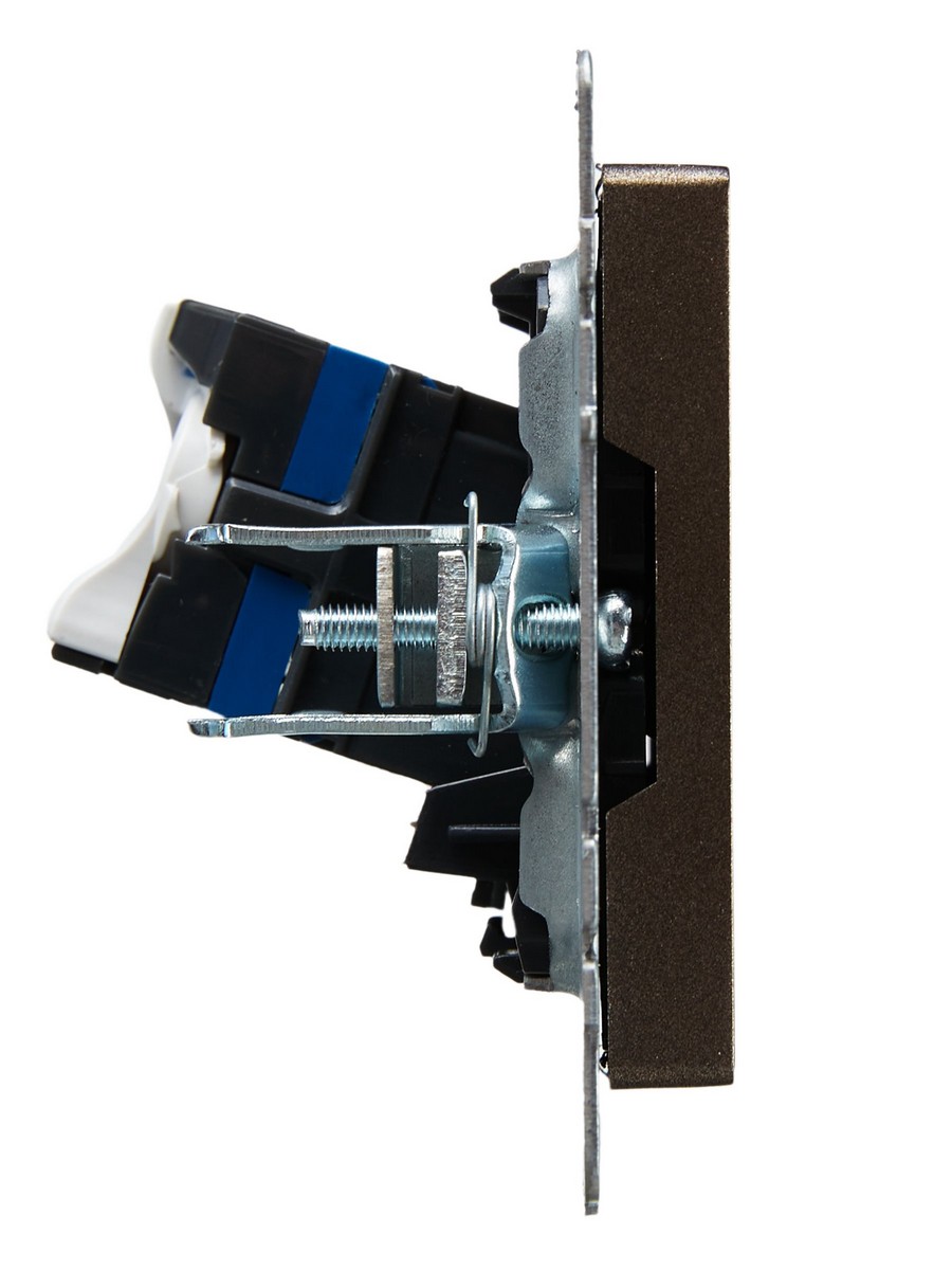 IEK Brite Бронза Розетка компьютерная IEK BRITE BASE Темн.бронза RJ45 кат.6 РК11-БрТБ BR-K10-2-K45