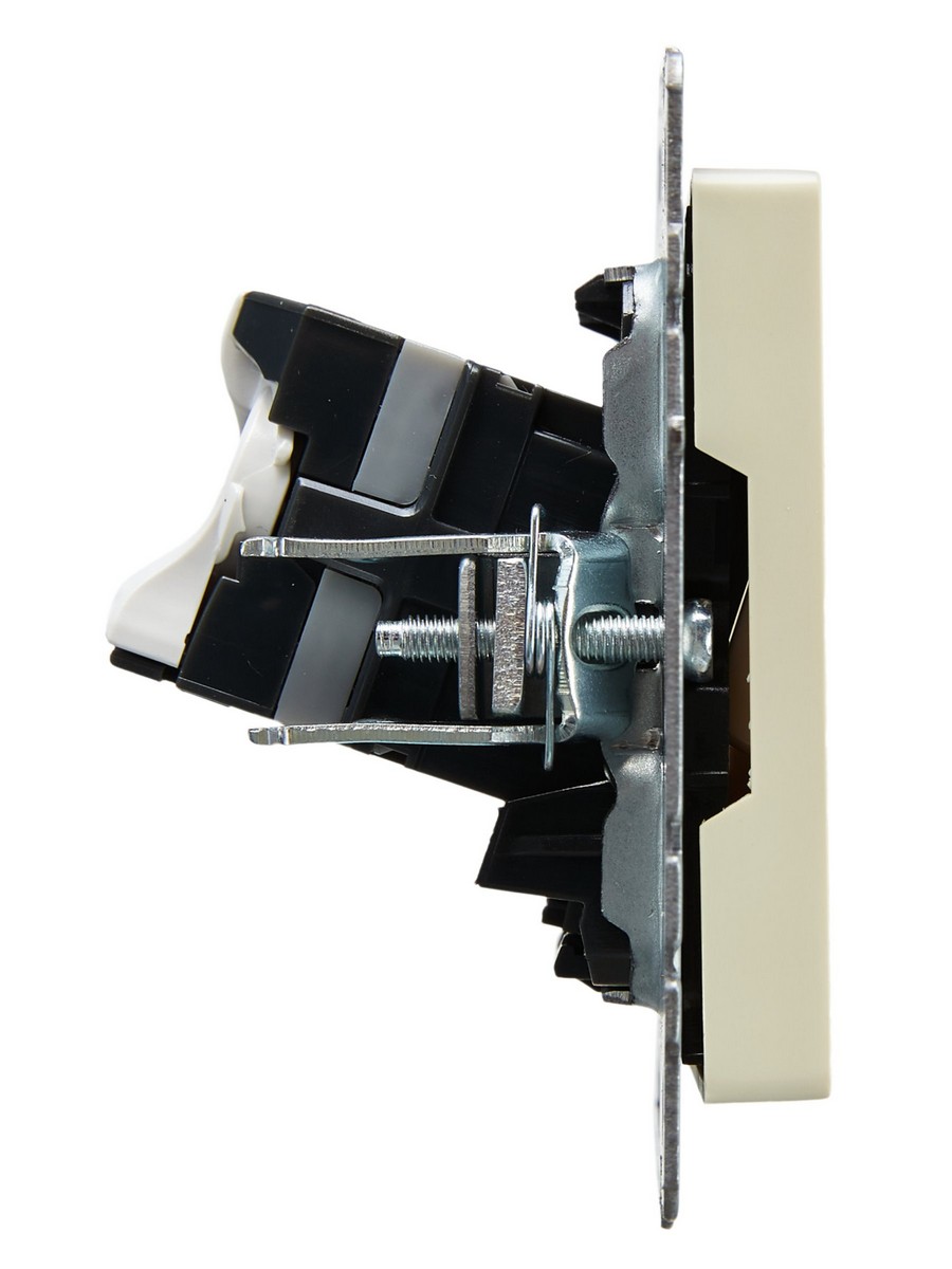 IEK Brite Бежевый Розетка IEK BRITE компьютерная двойная RJ45 кат.5E РК10-2-БрКр бежевый BR-K20-1-K10