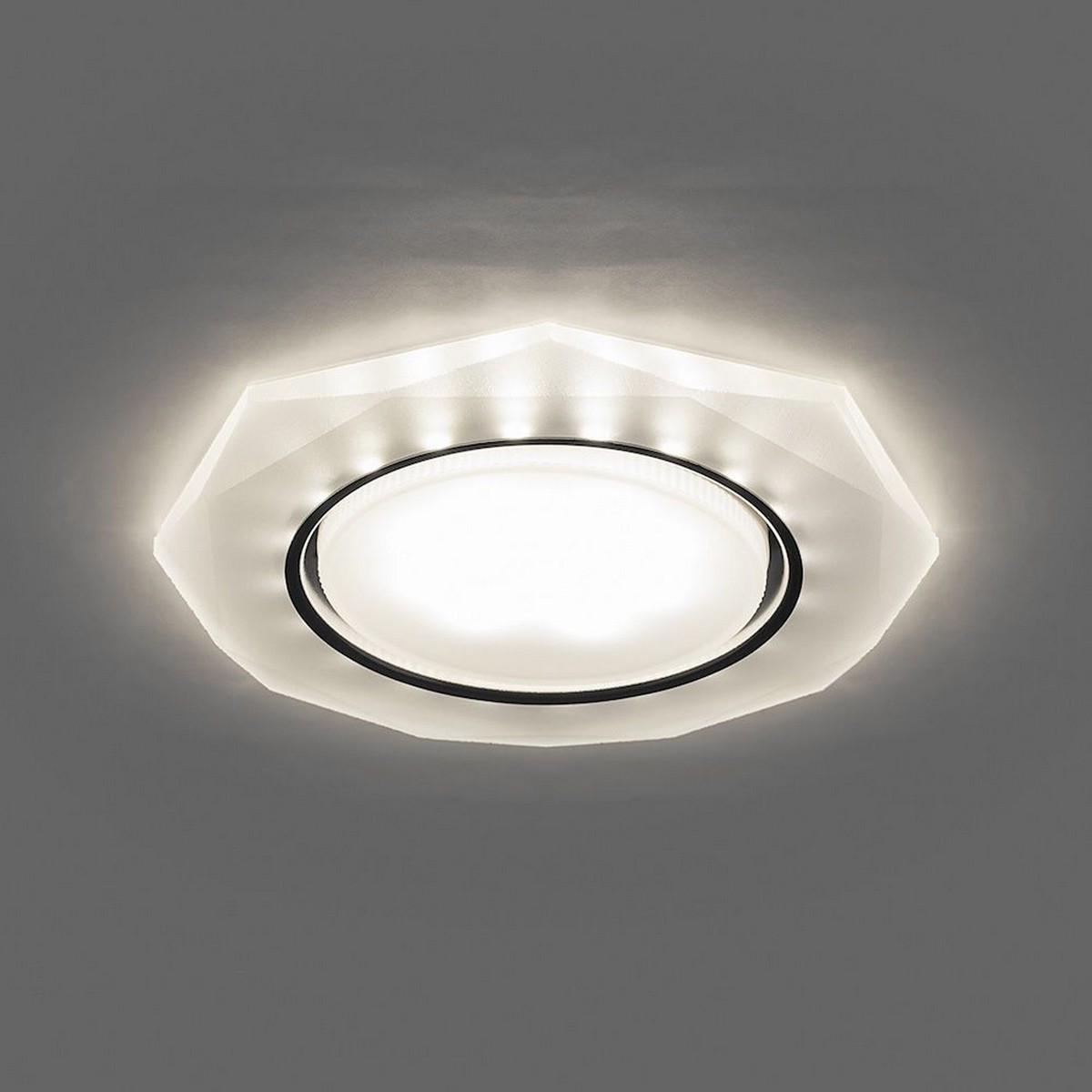 Светильник встраиваемый Feron CD5021 с белой LED подсветкой GX53 белый матовый 32660
