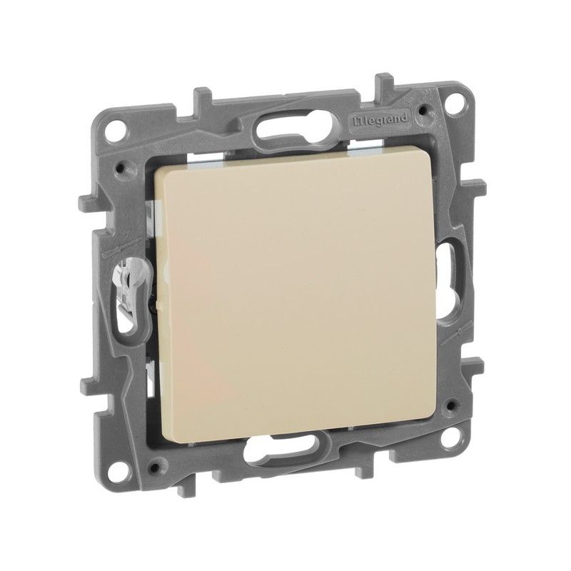 Legrand Etika Слоновая кость Переключатель промежуточный Legrand Etika Слоновая кость 1-клавишный, винтовые клеммы, 