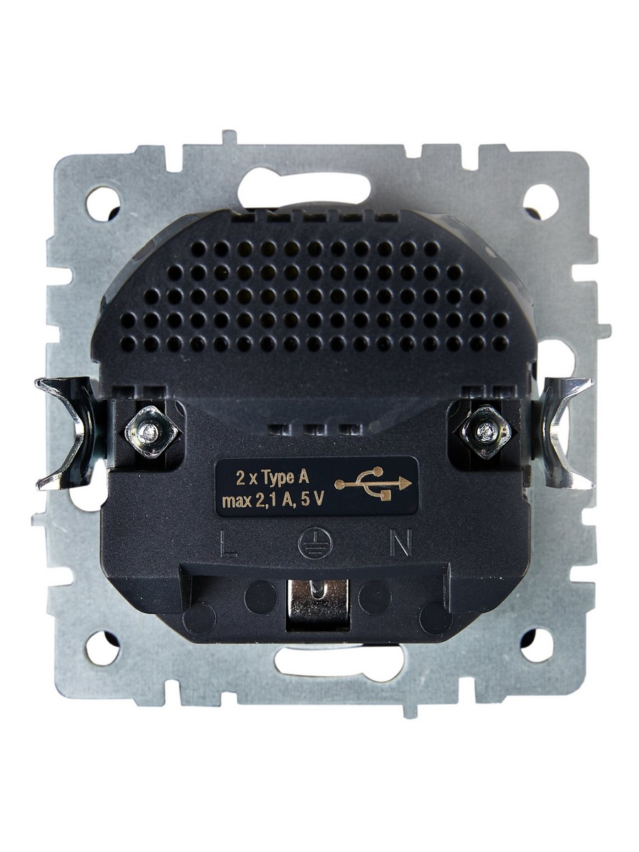 IEK Brite Сталь Розетка IEK BRITE с с/з и шторками 16А с USB A+A 2,1А РЮш10-1-БрС сталь BR-R14-16-U21-D21-K46