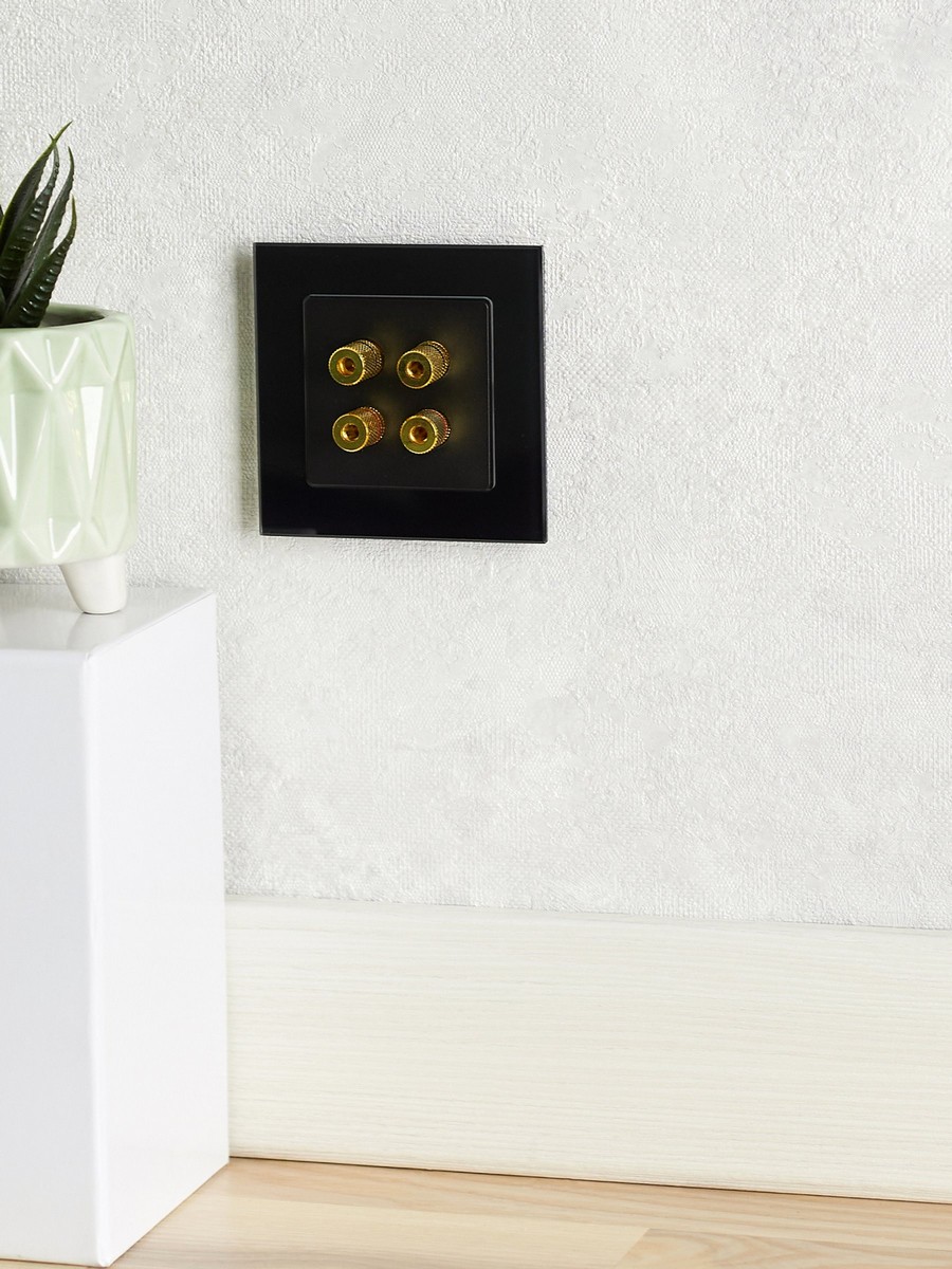 IEK Brite Черный Аудиорозетка IEK BRITE 4-местная РА10-БрЧ черный BR-S40-K02