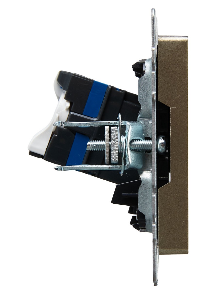 Розетка компьютерная IEK BRITE BASE Шампань RJ45 кат.6 РК11-БрШ BR-K10-2-K37