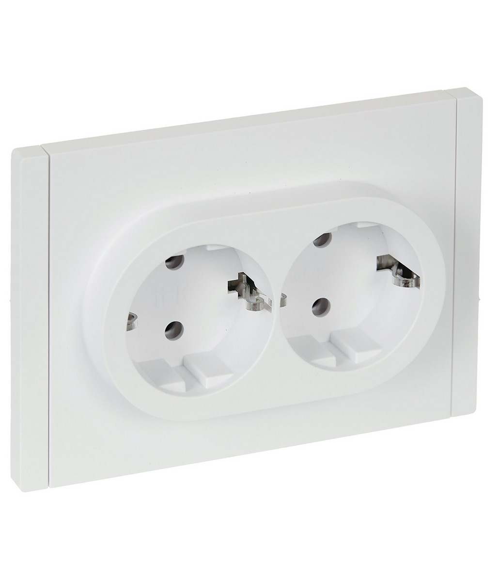 IEK FORTE&PIANO Белый Розетка IEK FORTE&PIANO Белый 2-я с/з безвинтовое крепление 16А FP224