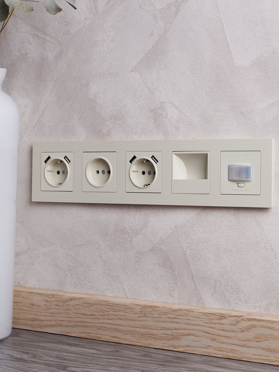Рамка IEK BRITE DECOR Бежевый рифленый 5-м РУ-5-Бр BR-M52-51-K10