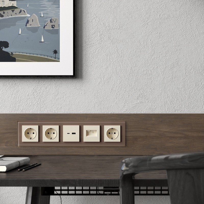 Рамки Werkel Favorit Рамка Werkel Favorit на 5 постов (латте, стекло) W0051142