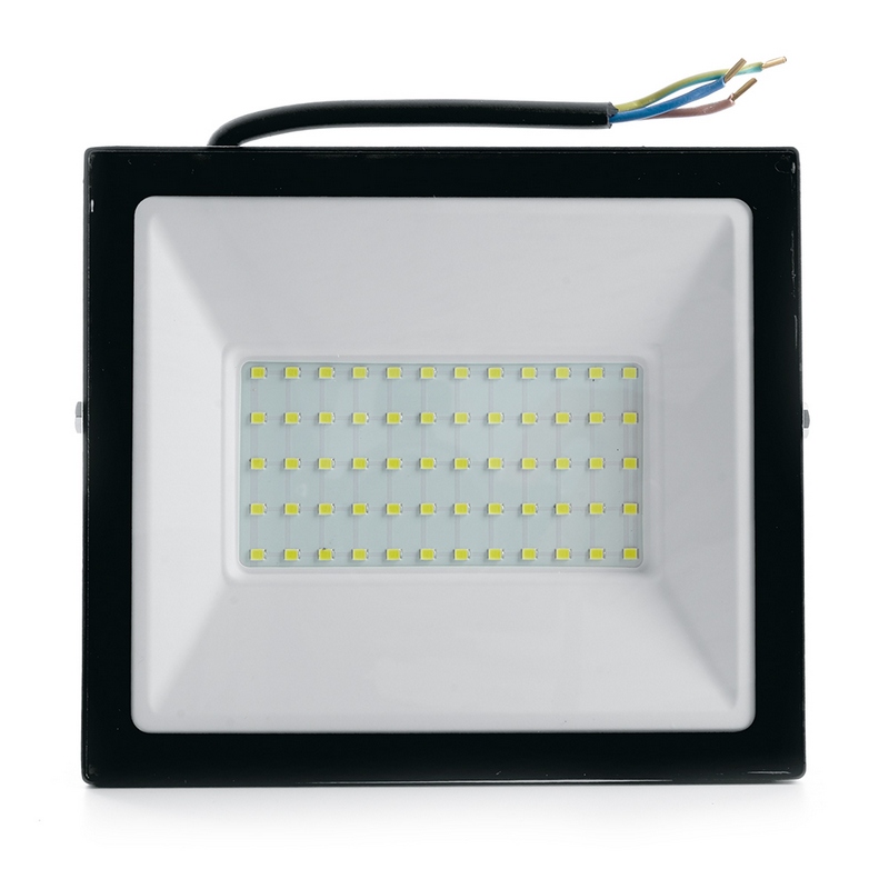 Светодиодный прожектор Saffit SFL90-70 IP65 70W 6400K черный 55176
