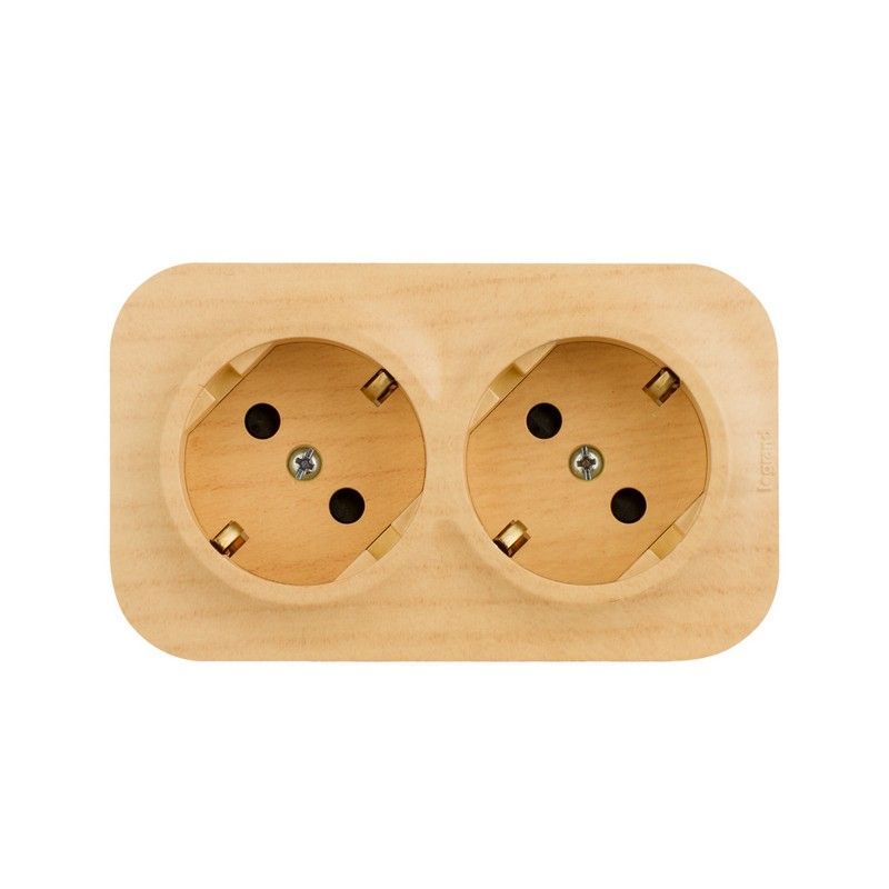 Накладные Розетки и выключатели Legrand Quteo Дерево Розетка Legrand Quteo двойная с заземлением со шторками дерево 782287 (782283)